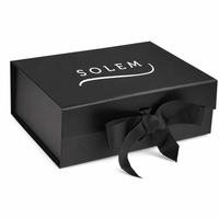 Boîte cadeau magnétique rigide noire élégante et luxueuse, recyclable, avec gaufrage, laminage mat, doublure en éponge et ruban pour l'emballage de bougies