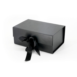 Boîte cadeau rigide personnalisée de <span class=keywords><strong>luxe</strong></span> avec fermeture à ruban, impression recto-verso, emballage à ouverture rabattable pour bijoux, vêtements, cosmétiques - Product Image 4