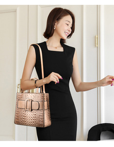 Bolsos y Carteras de Mujer Clásicos de Piel Sintética PU de Alta Calidad, con Logotipo Personalizado, de Lujo y a la Moda, de Fábrica en Guangzhou - Product Image 6