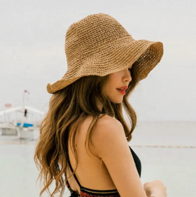 Wholesale sunscreen foldable woven straw hat summer bucket hat big brim sun visor beach hat for women