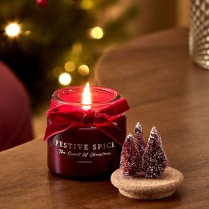 Ensemble cadeau <span class=keywords><strong>de</strong></span> luxe haut <span class=keywords><strong>de</strong></span> gamme pour chambre à coucher : Bougie <span class=keywords><strong>en</strong></span> cire <span class=keywords><strong>de</strong></span> soja <span class=keywords><strong>en</strong></span> forme <span class=keywords><strong>de</strong></span> guirlande <span class=keywords><strong>de</strong></span> sapin <span class=keywords><strong>de</strong></span> Noël, dans un pot <span class=keywords><strong>en</strong></span> verre avec <span class=keywords><strong>bouchon</strong></span> <span class=keywords><strong>en</strong></span> liège - Product Image 2