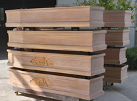 Vente en gros Cercueil en bois biodégradable fait à la main Cercueil en bois dur rustique pour la cérémonie funéraire Ataudes De Madera