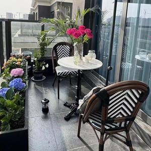 Muebles de exterior de bistró francés, silla de mimbre para exteriores, café, restaurante, jardín, mesa de comedor de aluminio y juego de sillas - Product Image 2