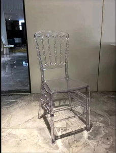 Venta al por mayor apilable boda evento banquete silla Titany negro Chivari Discovery Chivalry silla - Product Image 3