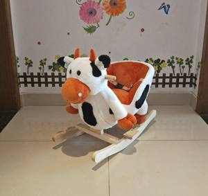 Fauteuil à <span class=keywords><strong>bascule</strong></span> pour bébé en peluche <span class=keywords><strong>vache</strong></span> à pois avec musique de berceuse et roues – Vente en gros - Product Image 2