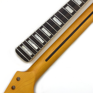 Mástil de guitarra ST de arce satinado de 22 trastes con headstock grande y ribete blanco - Product Image 2