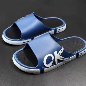Sandales plates décontractées tendance pour garçon Nouveau créateur <span class=keywords><strong>Pantoufles</strong></span> d'extérieur en PVC Chaussures OK <span class=keywords><strong>Pantoufles</strong></span> pour hommes - Product Image 4