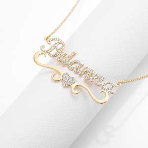 Collana con nome personalizzato da donna in acciaio inossidabile placcato oro collana pendente con zircone intarsiato con nome scintillante - Product Image 2