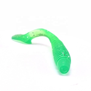 Leurres de pêche souples TPE/TPR swimbait segmentés phosphorescent dans l'obscurité avec des paillettes tirez de longs leurres de pêche en plastique souple - Product Image 4
