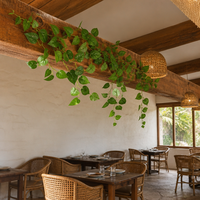 Lierre artificiel en plastique, plante artificielle Pothos, toucher naturel, verdure suspendue pour la décoration de poutres de restaurant et de hall d'hôtel