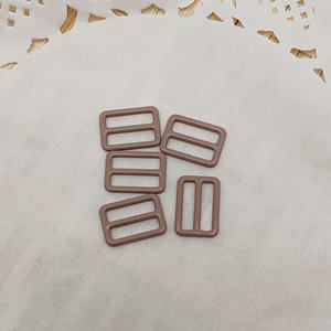 Anillo Deslizante de Lujo Personalizado en Forma de 8 para Tirantes de Sujetador, Accesorios de Moda para Trajes de Baño, Anillo Reutilizable - Product Image 3