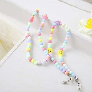 Chaîne de masque en acrylique couleur bonbon avec visage souriant et cœur, 60 cm, pour enfants, accessoire de fête unisexe - Product Image 3