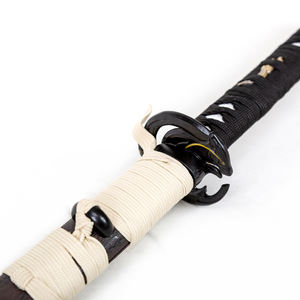 Espada Katana de Lobo Solitario Ghost of Yotei - Espada Samurai con Detalles de Piel de Lobo Auténtica para Cosplay y Colección - Product Image 4