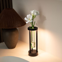 Lampe de table décorative moderne avec pot de fleurs en verre et lampe de table noire moderne pour arrangement floral et décoration végétale