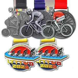 中国サプライヤーメダル2d3Dアンティークシルバーカスタムサイクリングメダル金属亜鉛合金賞自転車バイクレースメダル競技用