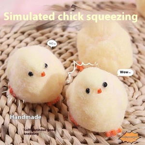 Piccolo pulcino EVA spremere giocattolo Anti-Stress fluido lento rimbalzo melma stesso stile di piccolo libro rosso Mochi giocattoli Squishy - Product Image 3