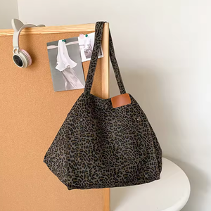 Sac à main en toile à imprimé léopard, sac à bandoulière tendance de grande capacité, sac rétro pour l'école, le travail et le shopping, sac de courses - Product Image 1