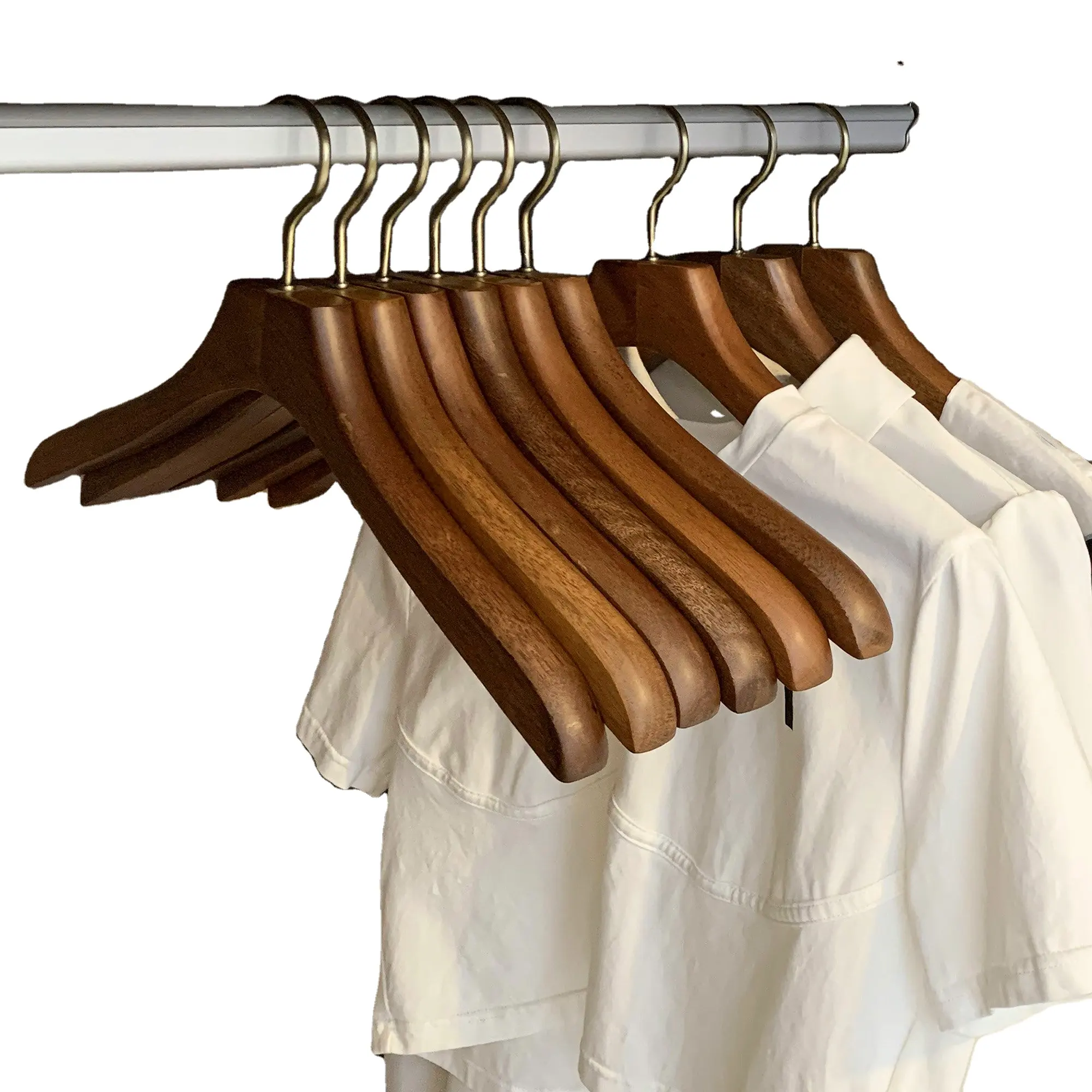 Produttore di lusso logo personalizzato Eco Friendly adulto abito largo in legno vestiti appendiabiti camicia appendiabiti