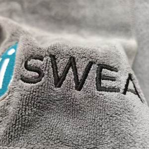 Toalla Deportiva de Microfibra con Logotipo Personalizado, Secado Rápido y Bolsillo con Cremallera, para Yoga, Gimnasio, Golf, Fitness y Actividades al Aire Libre - Product Image 6