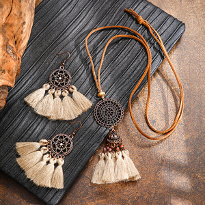 Ensemble de bijoux bohèmes à pampilles, collier et boucles d'oreilles en alliage plaqué bronze antique, bijoux de mode pour femmes - Product Image 1