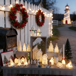 Collezione di decorazioni natalizie luminose in ceramica - Ornamenti a LED di Babbo Natale, renne e villaggio per l'esposizione domestica durante le festività - Product Image 2