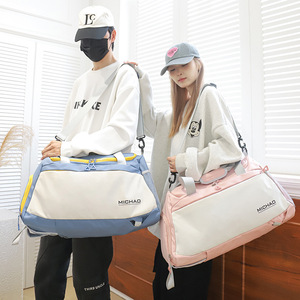 Bolsa de Gimnasio Impermeable de Nailon con Separación para Ropa Húmeda y Seca, Mochila Cruzada de Gran Capacidad para Viajes y Deportes - Product Image 3