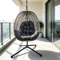 Fauteuil suspendu en osier avec structure en acier moderne pour extérieur, jardin et patio, avec support – Vente en gros