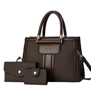 Bolso de Mano Tipo Tote Casual Personalizado HK 2026, Cartera para Mujer, Cuero Saffiano, Cadena de PU, Forro de Nailon, Precio Bajo, Diseño de Diseñador - Product Image 1