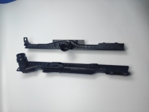 Serbatoio <span class=keywords><strong>Radiatore</strong></span> in Plastica OEM 17118482624 per <span class=keywords><strong>BMW</strong></span> PA66-GF30, Resistente alle Crepe e alla Deformazione, dal Produttore Originale - Product Image 3