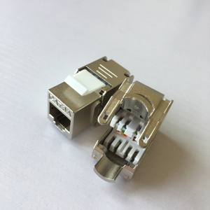 RJ45 <span class=keywords><strong>STP</strong></span> 180 grado Toolless <span class=keywords><strong>Cat6a</strong></span> Keystone Jack FTP - Product Image 2