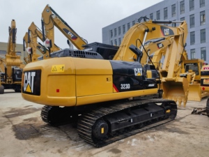 Excavatrice sur chenilles d'occasion Cat 323D à prix avantageux, excavatrice CAT 323DL d'occasion à vendre en excellent état - Product Image 1