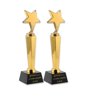 Primo trofeo stella trofeo scudi metallici pentagramma in metallo creativo trofeo a forma di cuore - Product Image 1