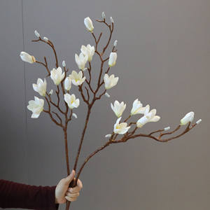 Branche de fleur de magnolia Yulan blanche de haute qualité, toucher réel, en PU fait main, pour la décoration de mariage, de la maison ou de Noël - Product Image 5