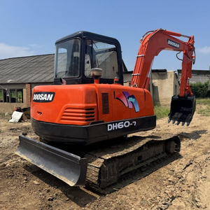 Excavatrice Doosan DH60-7 d'occasion, 6 tonnes, moteur haute performance, boîte de vitesses, pompe, roulement en bon état de marche, en vente - Product Image 5