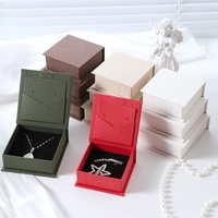 Boîte d'emballage magnétique personnalisée pour bijoux, style livre, motif uni, origine Yiwu, pour boucles d'oreilles, accessoires, colliers, boîtes cadeaux