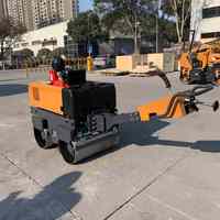 Mini rouleau compresseur à double tambour à moteur diesel de 860 kg, rouleau vibratoire hydraulique pour le compactage du sol
