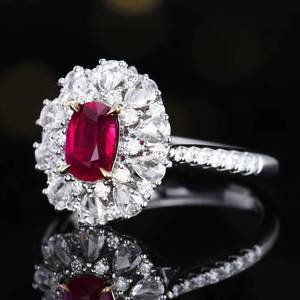 Anillo de rubí de sangre de paloma ovalado de oro de 18 quilates, joyería fina, piedra principal de 1.07 quilates con 55 diamantes grandes para compromiso de mujer - Product Image 3