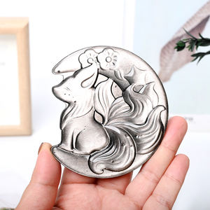 Vente en gros Obsidienne en argent naturel Renard <span class=keywords><strong>à</strong></span> <span class=keywords><strong>neuf</strong></span> <span class=keywords><strong>queues</strong></span> Artisanat en cristal Obsidienne en argent Lune Fée Sculpture en cristal pour la décoration - Product Image 3