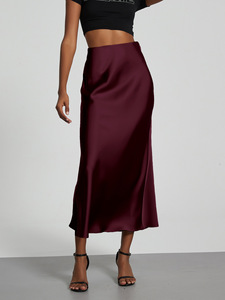 <span class=keywords><strong>Jupe</strong></span> <span class=keywords><strong>longue</strong></span> élégante en <span class=keywords><strong>satin</strong></span> soyeux pour femme, taille haute, ourlet fluide, idéale pour les occasions formelles - Product Image 2