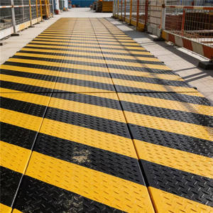 Plaque en plastique HDPE durable pouvant servir <span class=keywords><strong>de</strong></span> panneau <span class=keywords><strong>de</strong></span> rebond pour <span class=keywords><strong>le</strong></span> football et <span class=keywords><strong>de</strong></span> feuille <span class=keywords><strong>de</strong></span> protection robuste - Product Image 2