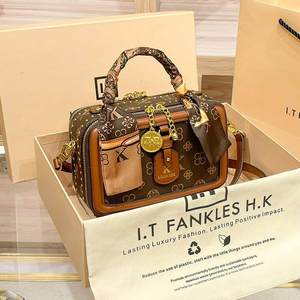 Loumixer 2026 Borsa Trendy in PVC con Stampa alla Moda, Borse di Lusso per Donne, Vendita all'Ingrosso Guangzhou - Product Image 1