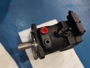 ปั๊มไฮดรอลิกแบบลูกสูบแกนหมุนปรับได้ รุ่น PV Series PV-071-PMI-4-R-M-1-F-10  PV016 PV023 PV032 PV046 PV063 PV080 PV092 PV140 - Product Image 1