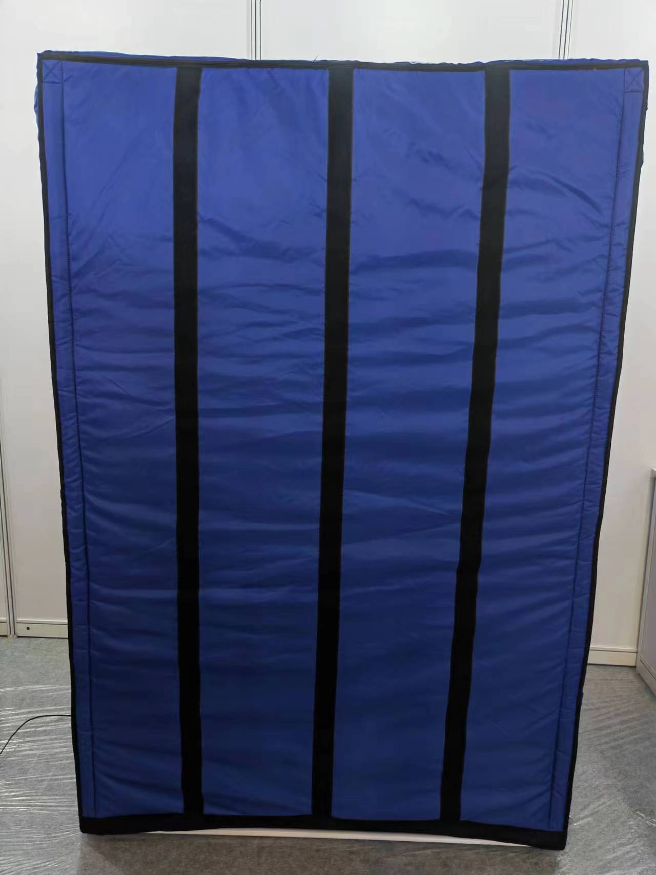 Bleu foncé