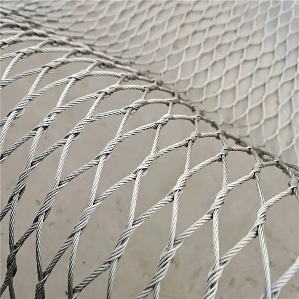 Hande-Woven Black Oxide Rope Mesh In Stainless Steel For Monkey Exhibitions And Zoo Sky Walkways