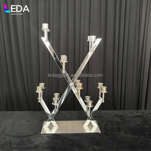 เชิงเทียนเหล็กสีทอง 14 แขน รุ่น LEDA Luxury Event Party Home Decor พร้อมที่วางเทียนรูปตัว X สีเงิน สำหรับงานแต่งงาน - Product Image 3
