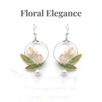 AE-997 Boucles d'oreilles créoles pendantes artisanales en argent avec fleur de lys en résine blanc ivoire et perle, accessoires de mariage et de mariée