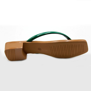 Bayanlar topuklu katır düşük kare kalın yüksek topuklu Pu deri açık Peep Toe kadın sandalet mix renkler üreticileri - Product Image 6