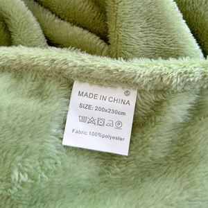 Manta de Franela de Lujo Moderna, Estampada y Tejida, Suave, Agradable al Tacto, Transpirable, Ecológica, Resistente a la Decoloración y a las Arrugas, para Todas las Estaciones - Product Image 1