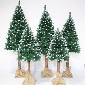 Sapin de Noël floqué blanc avec tronc en bois naturel, pin enneigé, base en toile de jute pour la décoration de la maison, des hôtels et des centres commerciaux - Product Image 1