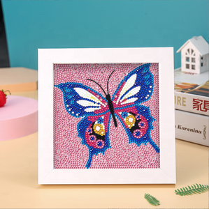 7 "Kits de <span class=keywords><strong>peinture</strong></span> <span class=keywords><strong>diamant</strong></span> <span class=keywords><strong>chien</strong></span> dessin animé avec cadre en bois encadré Mini Kit d'art <span class=keywords><strong>diamant</strong></span> <span class=keywords><strong>peinture</strong></span> d'art cristal - Product Image 2